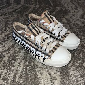 Burberry Larkhall Canvas Vintage Check Sneakers - Neutrals - Size 40 (US 7) Mens